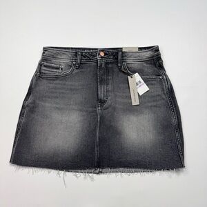 NEW! Women’s Calvin Klein Jeans Denim Jean Skirt Size 32 W/Tags